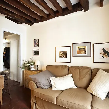 Amiral Mouchez Halldis Apartment
